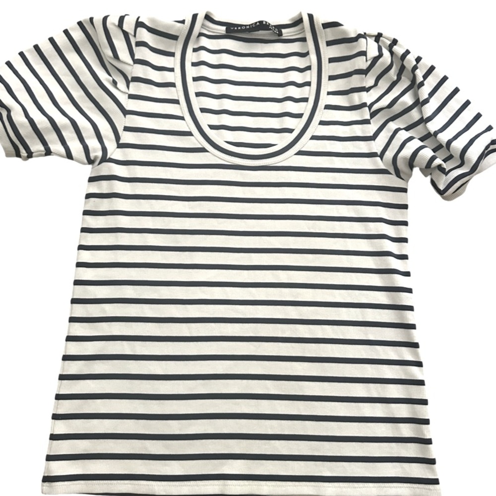 Veronica Beard Blue & White striped shirt.